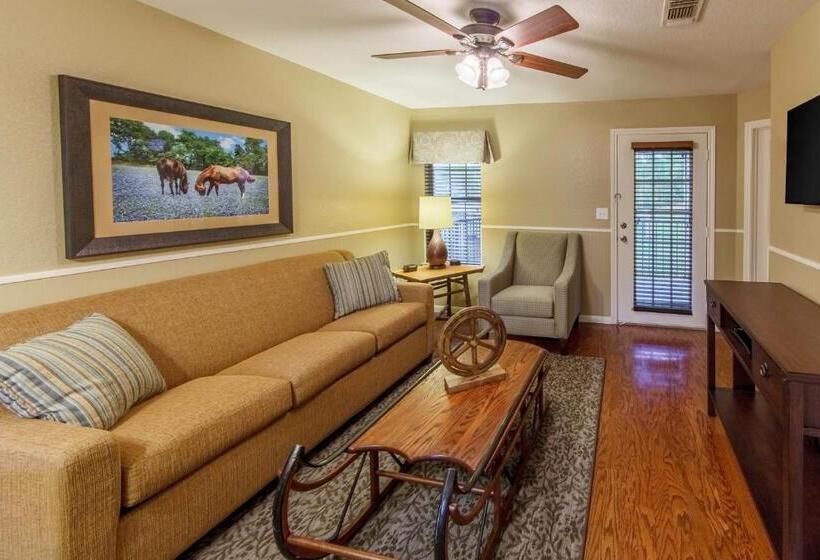 Вилла 2 Спальни, Holiday Inn Club Vacations Piney Shores Resort At Lake Conroe