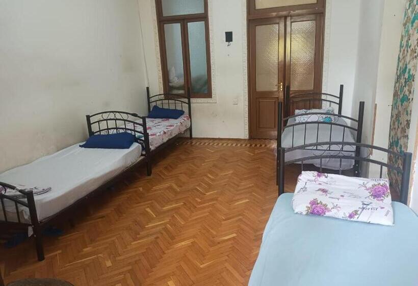 מיטה בחדר משותף, Mini Budget Baku Hostel