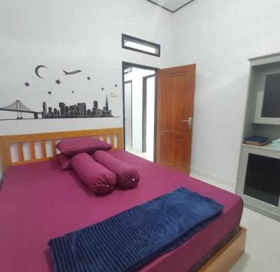 Номер Стандарт, Home Syariah Guest House Ampana