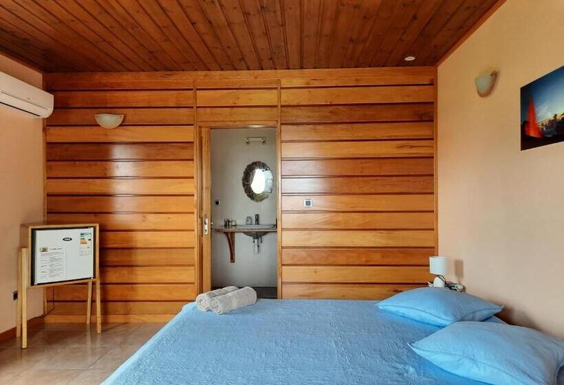 اتاق استاندارد, Ferme Auberge Le Ti Planteur