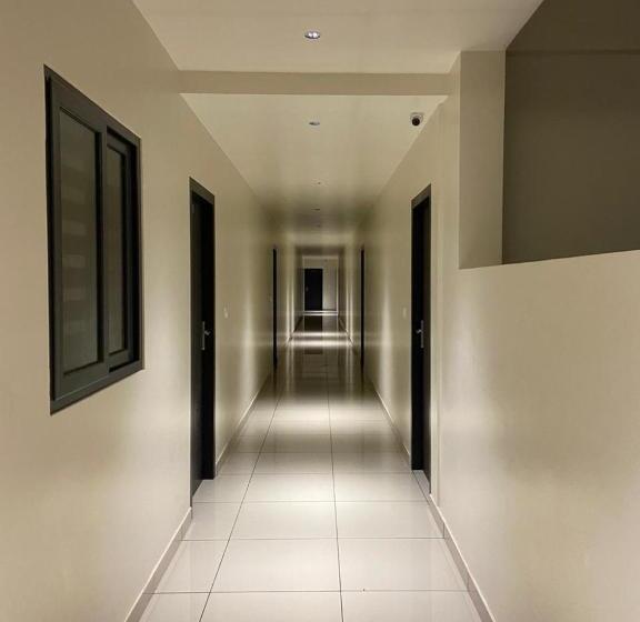 Четырехместный Номер Стандарт, Redbell Suites Kizhisseri