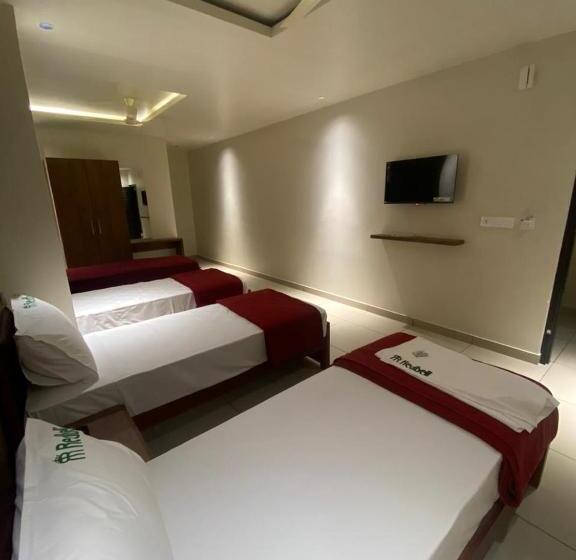 Четырехместный Номер Стандарт, Redbell Suites Kizhisseri