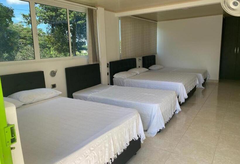 家庭间, Villa Bernal