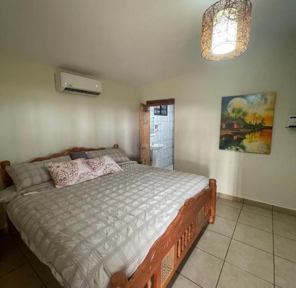 Deluxe Suite King Bed, Oasis Natural En Un Paraiso Tropical