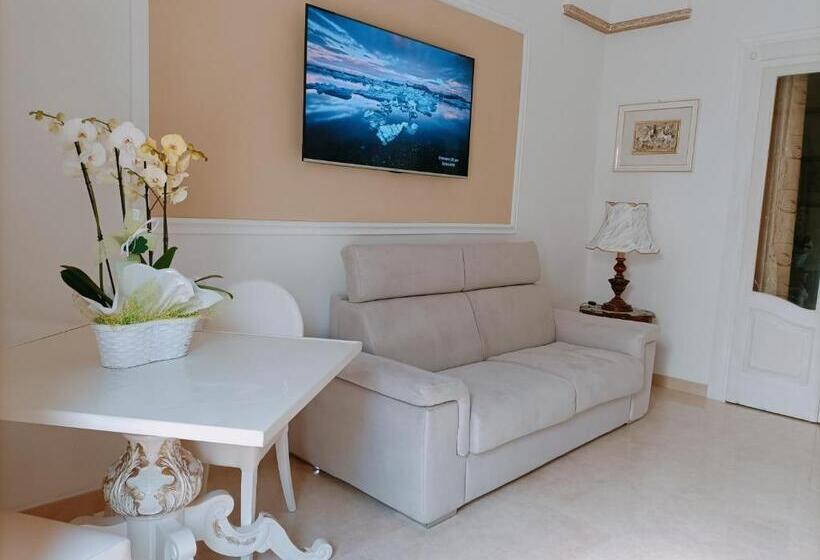 سوییت, Savoia23   Luxury Superior Suite
