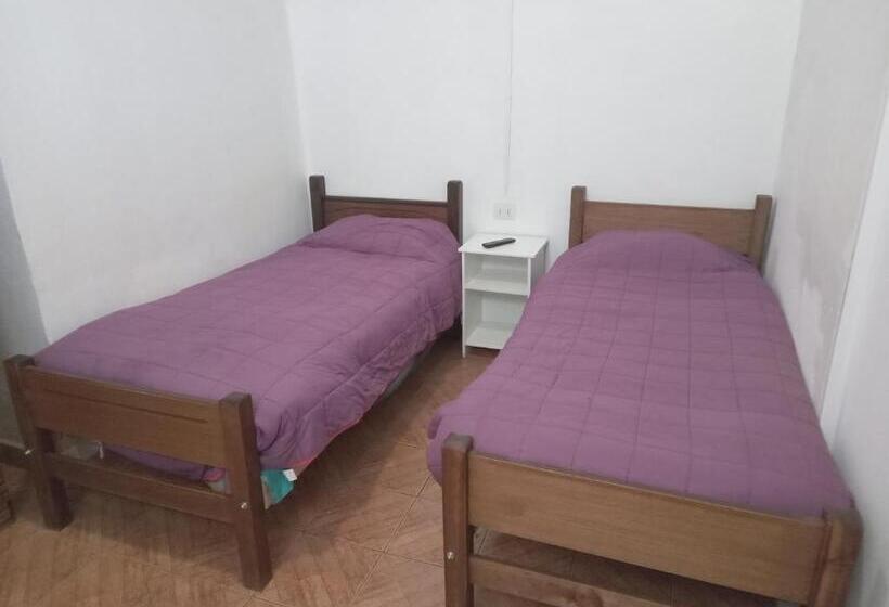 Номер Стандарт, Hostal 4 Estaciones