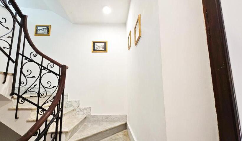 Четырехместный Номер Стандарт с Балконом, Da Residenza Avezzano