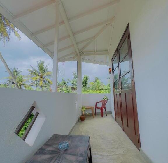 Номер Стандарт, Sayuru Villa