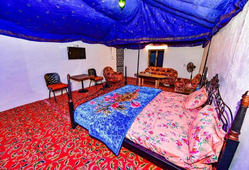 Люкс с Балконом, Hariyali Resort