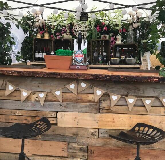 Шале 1 Спальня, Wellbank Shepherds Hut