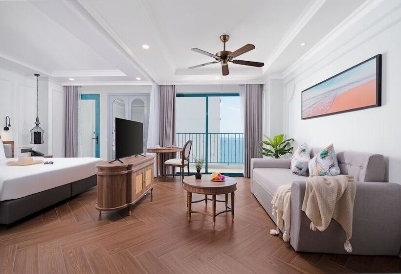 اتاق لوکس با چشم‌انداز دریا, Pavillon Boutique Hotel & Apartment Nha Trang