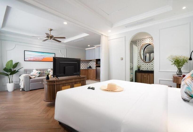 اتاق لوکس با چشم‌انداز دریا, Pavillon Boutique Hotel & Apartment Nha Trang