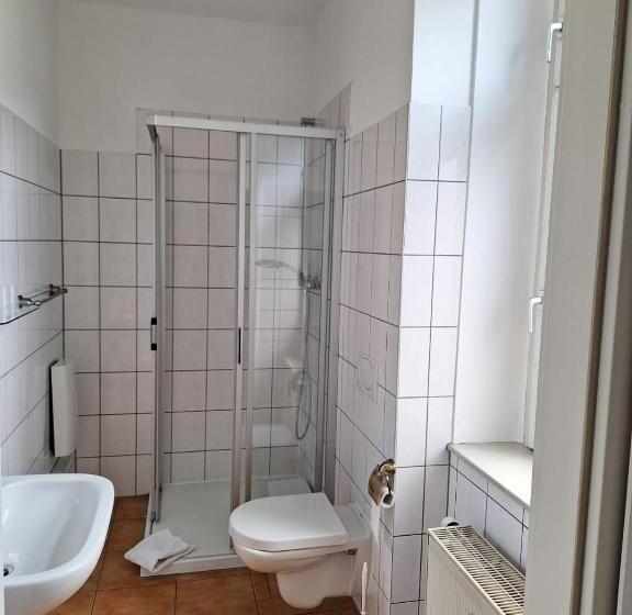 Quarto Economy Individual, Ryde & Hyde Budget