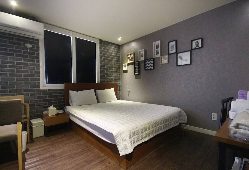 اتاق استاندارد, Mvg Motel