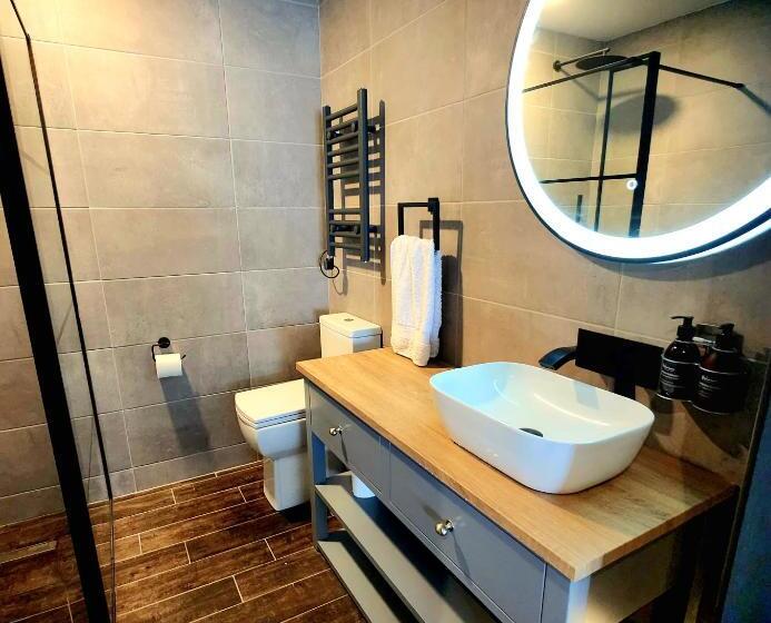 Люкс Вид на Море, Pinnacle Suites