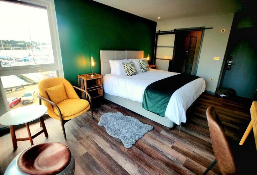 Люкс Вид на Море, Pinnacle Suites