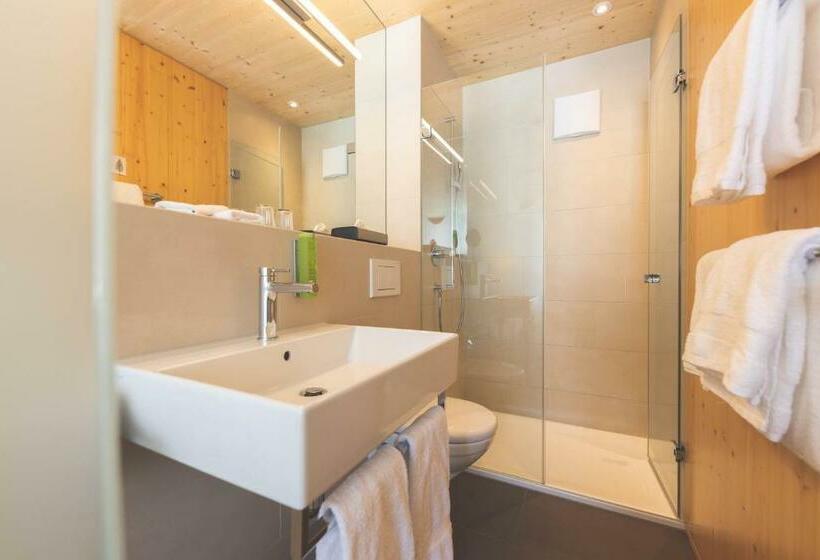 标准间, Bever Lodge