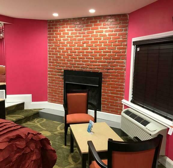 キングサイズベッドのスイートルーム, Inn Of The Dove Cherry Hill  Philadelphia