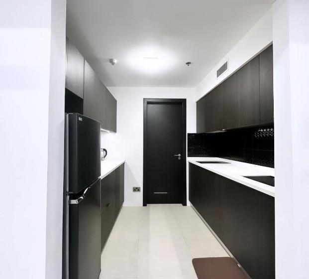 Люкс Вид на Море, Emerin Suites @ Aeon Towers