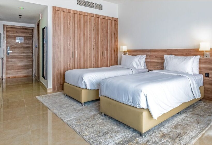 标准工作室, Pyramisa Hotel Apartments