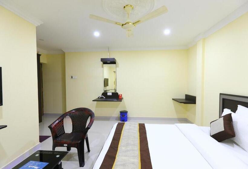 اتاق کلاسیک سه تخته, The Dream Stays   Near Alrport