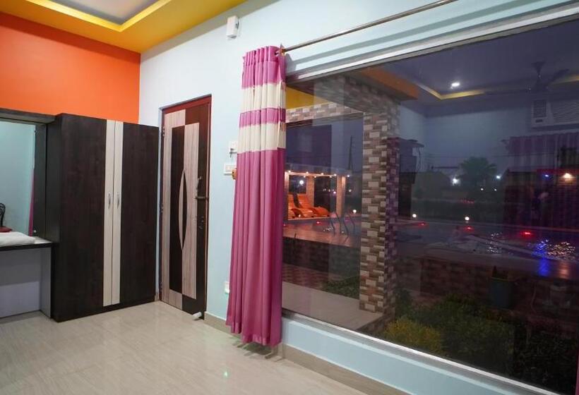 Трехместный Номер Стандарт Вид на Сад, Beach Walk Resort