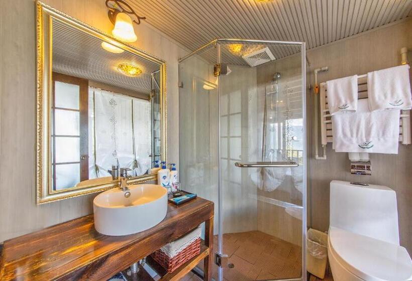 Номер Стандарт с Балконом, Lugu Lake In Love Inn Hostel