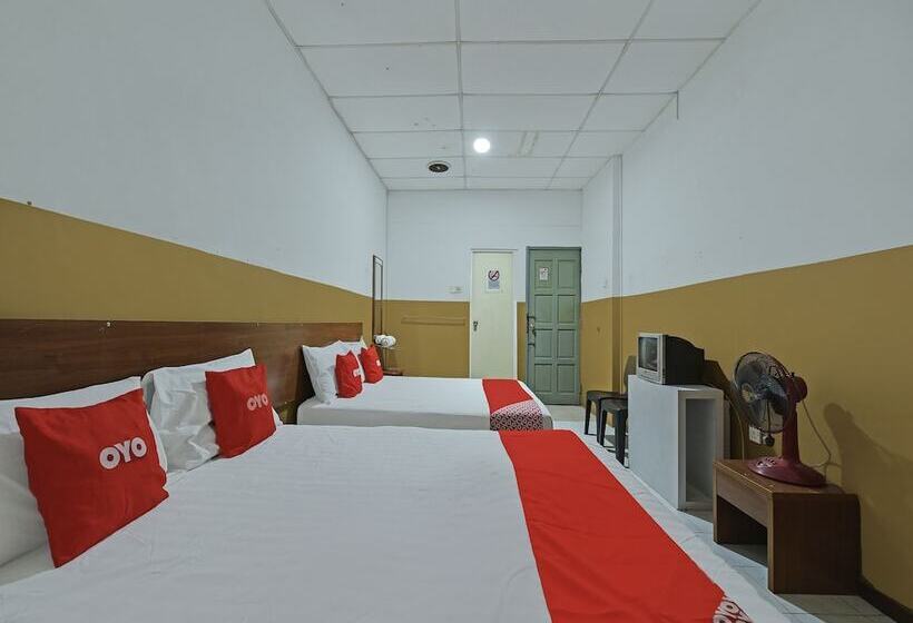 سوییت خانوادگی, Maple Hotel By Oyo