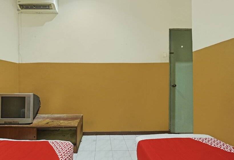 اتاق استاندارد سه نفره, Maple Hotel By Oyo