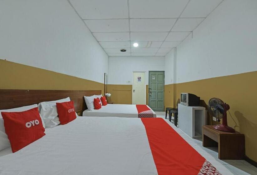 سوییت خانوادگی, Maple Hotel By Oyo