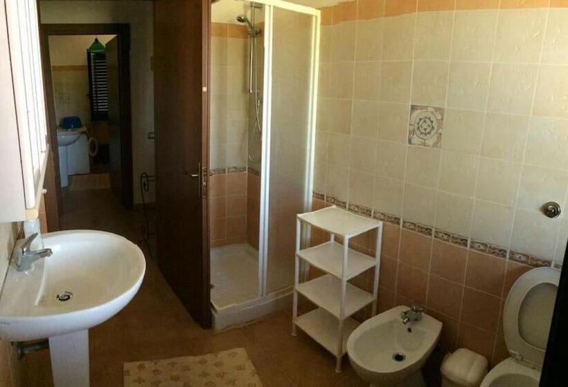 Номер Deluxe Вид на Сад, B&b Da Giusy