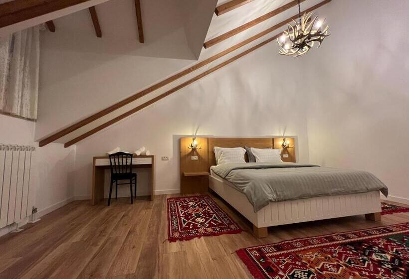 스탠다드 룸 킹사이즈 침대, Chestnut Hill