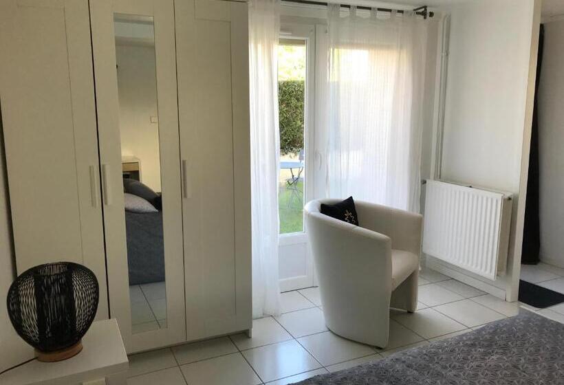 Номер Стандарт Вид на Сад, Apartment 36 M²