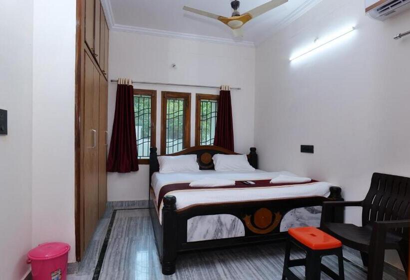 Стандартный Номер Кровать Кинг, Sris Guest House