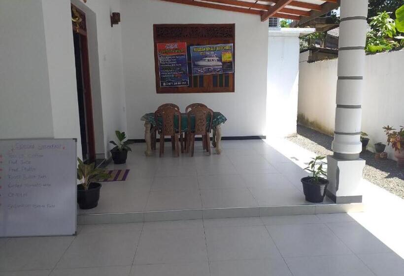 اتاق استاندارد, Mirissa Home Guest