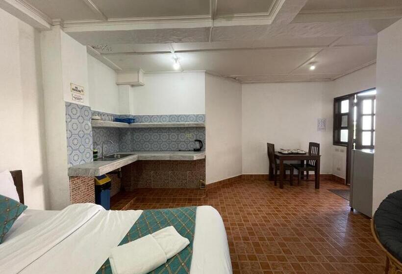 اتاق خانوادگی, Villa Apolonia Resort