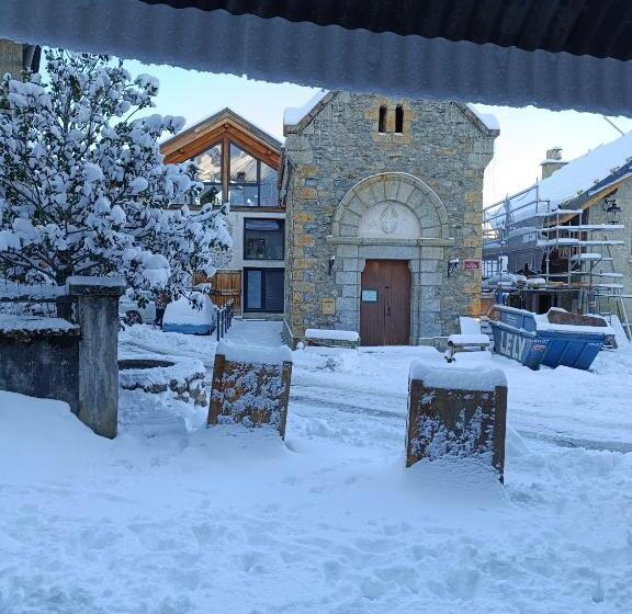 Quarto Familiar Vista Montanha, La Mansio De Bons
