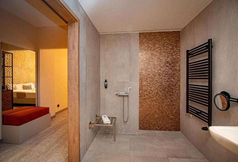 Студия Стандарт, Bordűr Wellness Hotel Superior és Szőnyegmúzeum