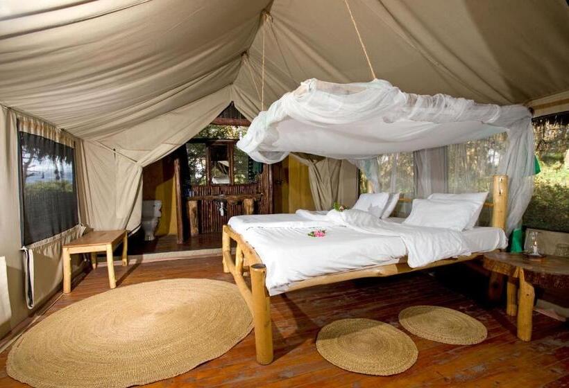 Standard Tent, Migunga Tented Camp