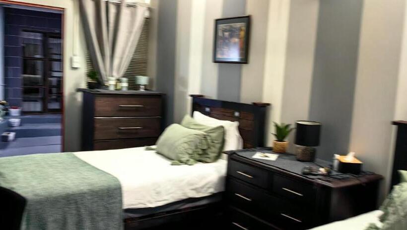 Номер Deluxe, Darmayhouse Guest House