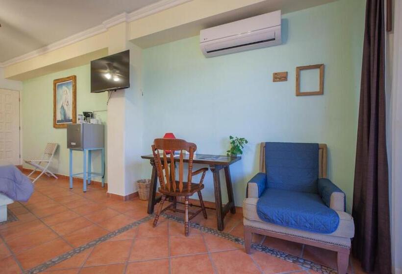اتاق لوکس با تخت بزرگ, Posada Maria California