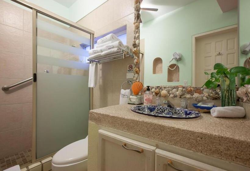 اتاق لوکس با تخت بزرگ, Posada Maria California