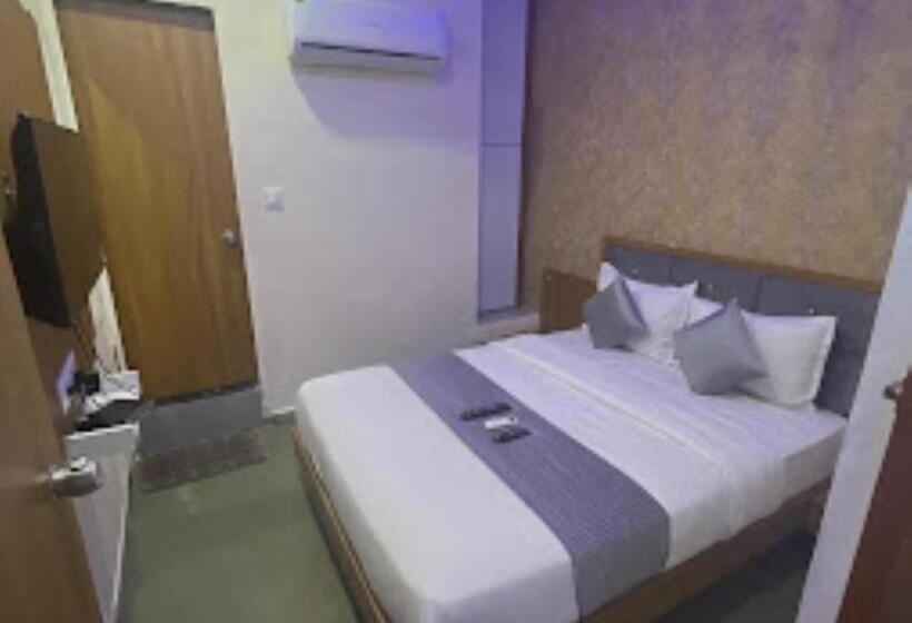 Номер Deluxe, Sg Ac Rooms Vadodara