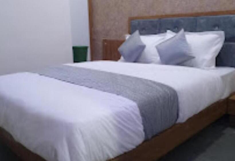 Номер Deluxe, Sg Ac Rooms Vadodara