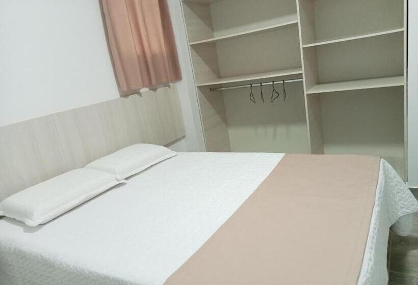اتاق استاندارد, Suite And Business