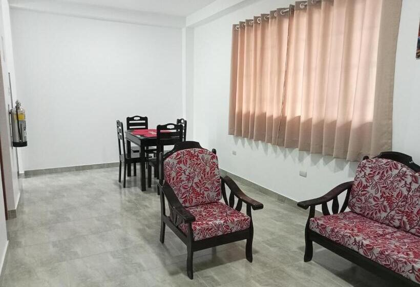 اتاق استاندارد با 2 تخت دوبل, Suite And Business