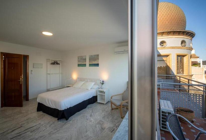 اتاق لوکس با بالکن, Hostal Antiguo Palacio Hotel París