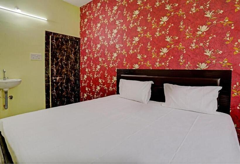 Трехместный Номер Классика, Spot On Hotel Pearl