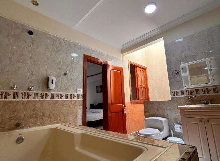 Люкс Повышенной Комфортности, Casa Hotel Los Fundadores