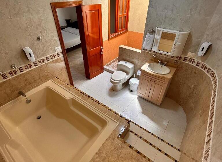 Люкс Повышенной Комфортности, Casa Hotel Los Fundadores